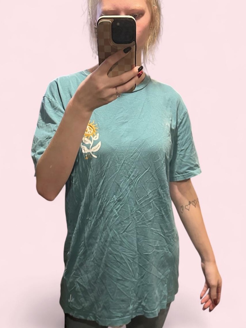 Quiksilver Teal Short Sleeve Graphic Tee with Yellow Flower